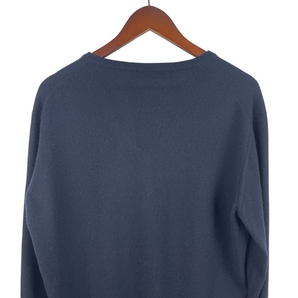 Strategic Business Unit | Navy Blue V Neck Cashmere Pullover Sweater - Picture 5 of 8